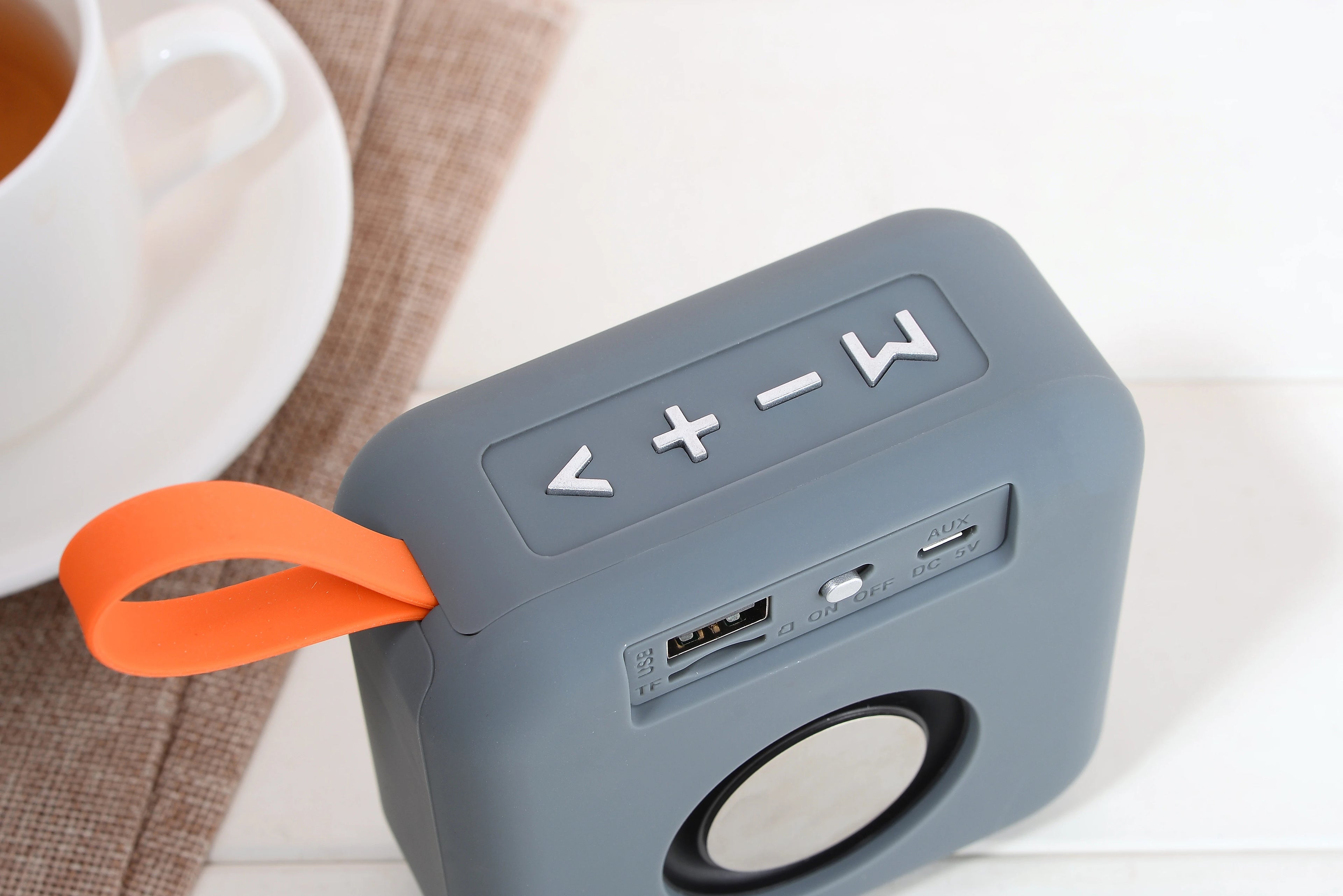 TG505 Portable Speaker Mini Bluetooth Wireless Soundbar TF USB BT Music Playback Outdoor Running Cycling Riding Loudspeaker